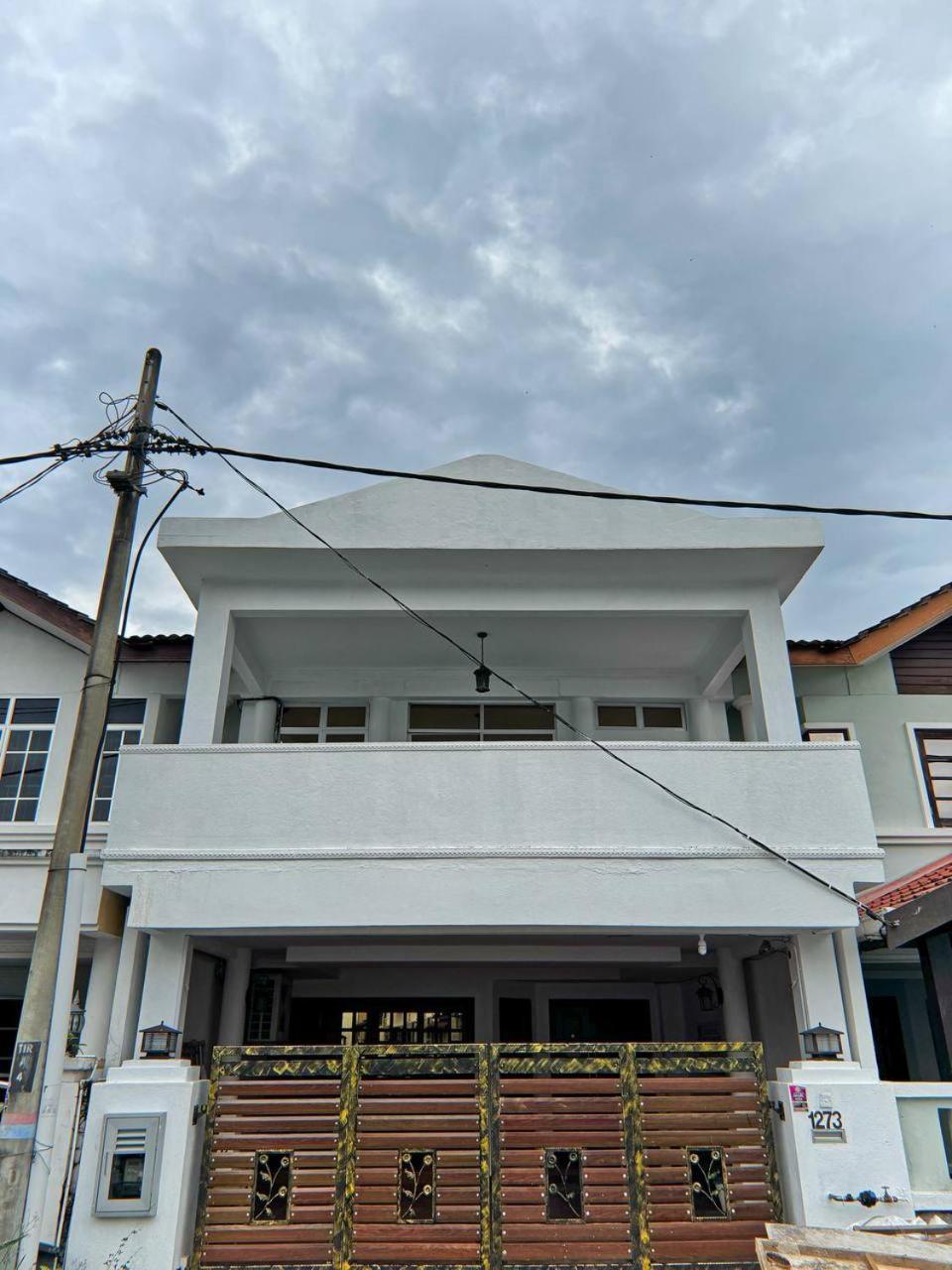 Ibai Golf Home Resort Homestay Kuala Terengganu Exteriör bild