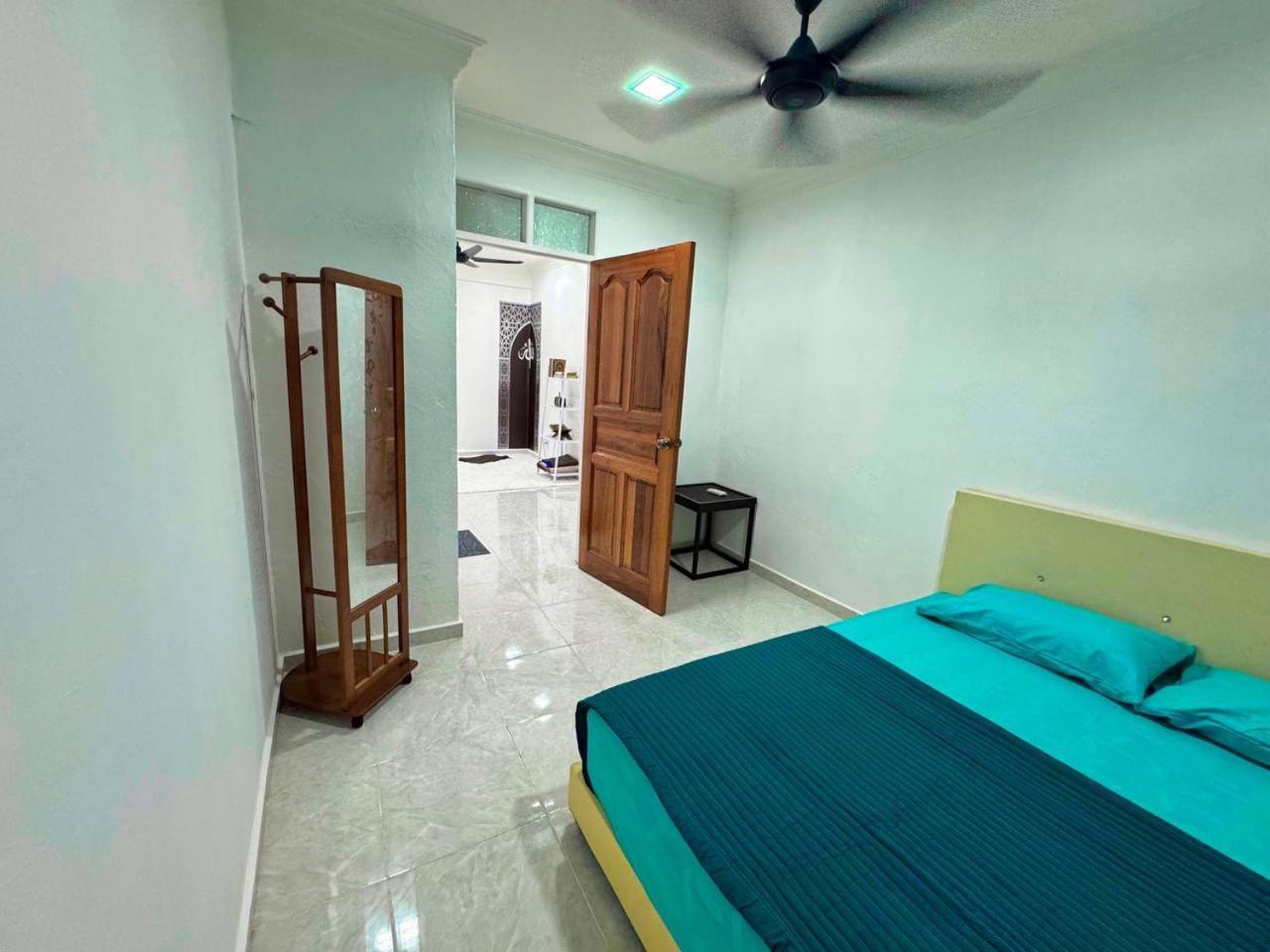 Ibai Golf Home Resort Homestay Kuala Terengganu Exteriör bild
