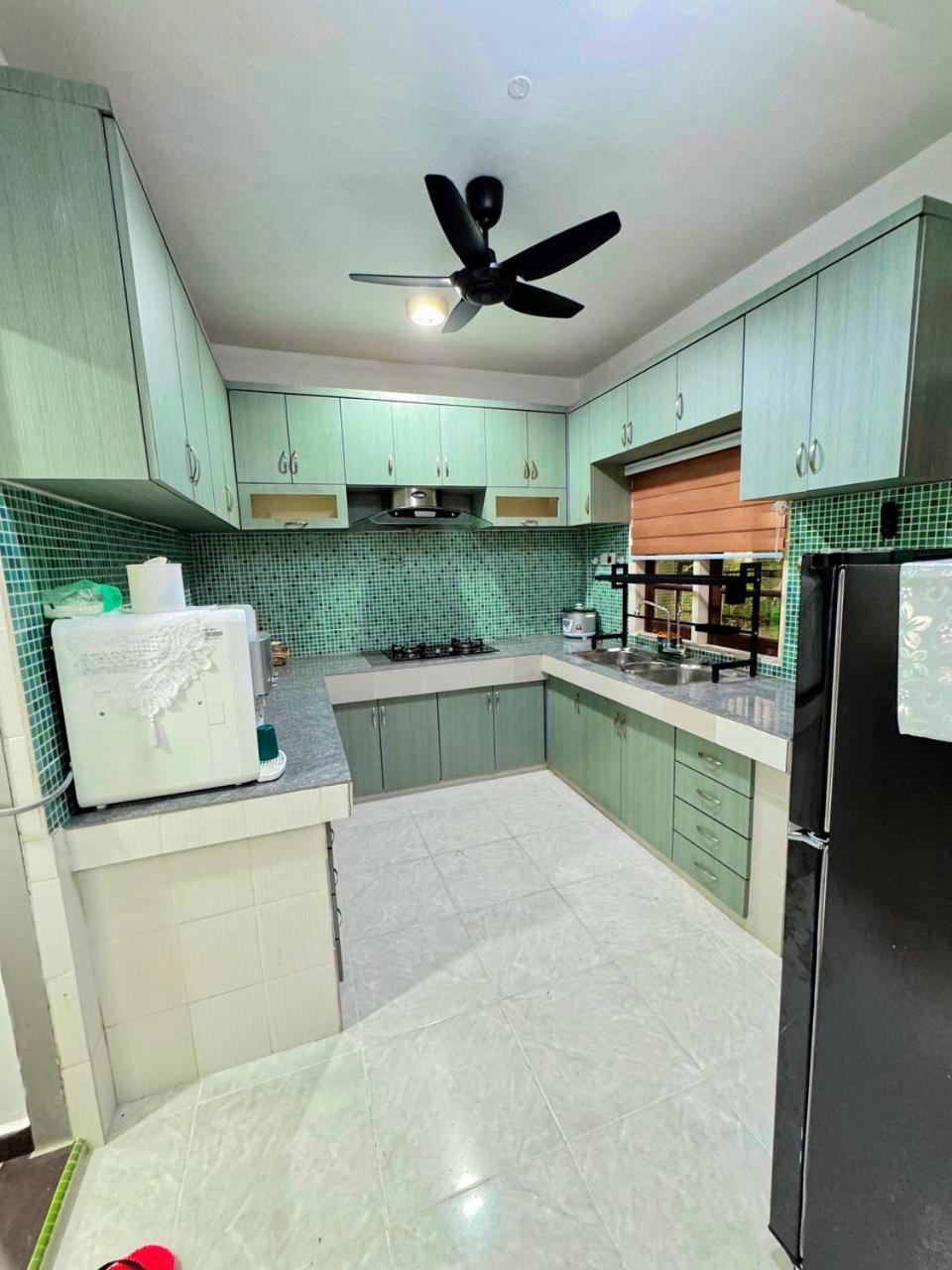 Ibai Golf Home Resort Homestay Kuala Terengganu Exteriör bild